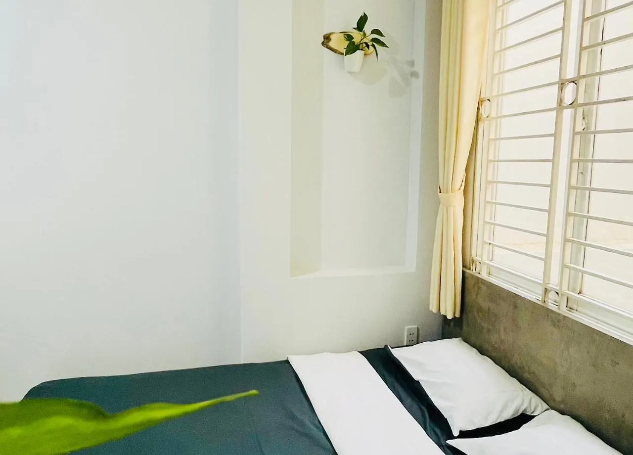 Sunny Big Window Apartments Near Airport Ho Chi Minh City