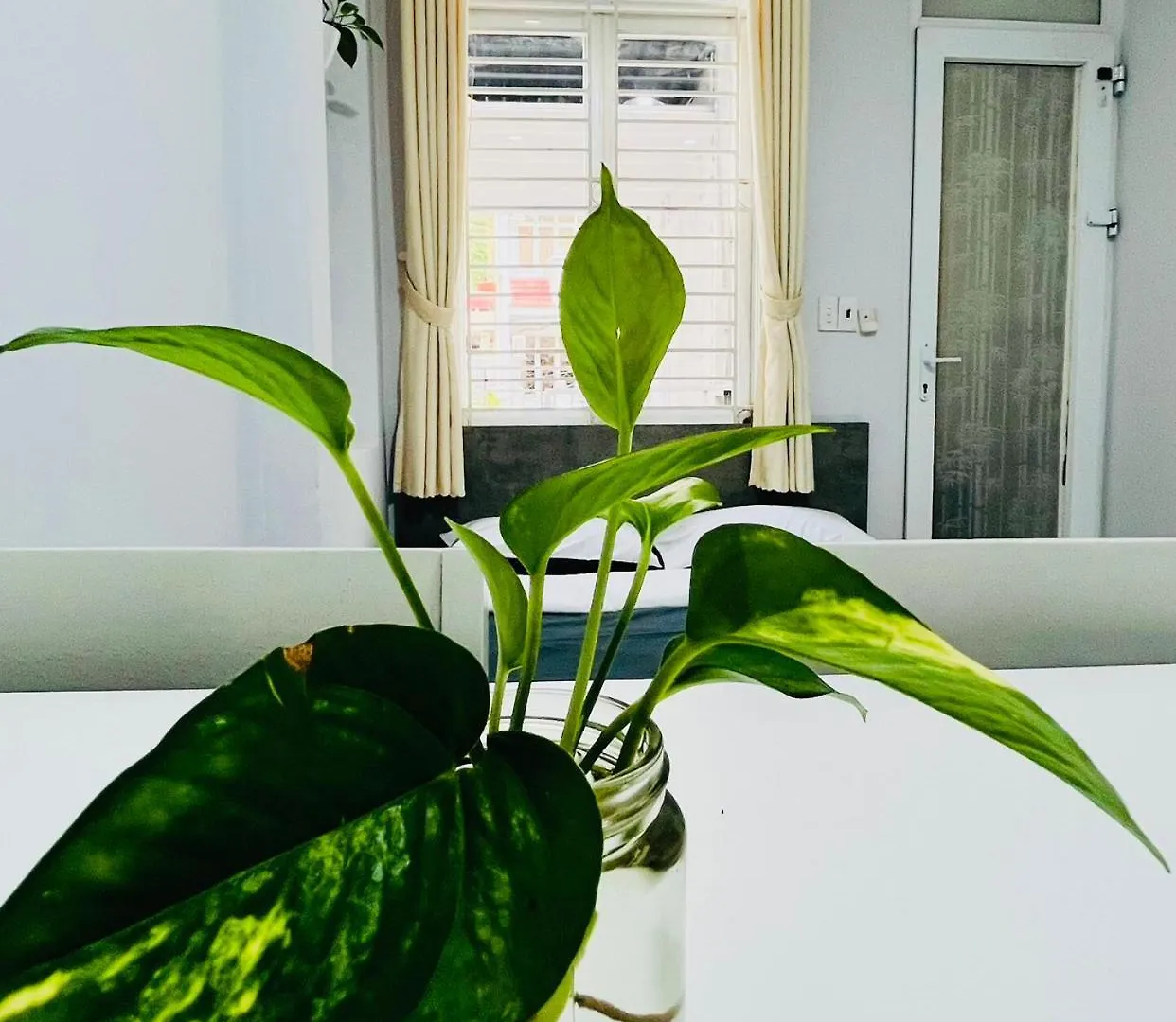 Sunny Big Window Apartments Near Airport Ho Chi Minh City