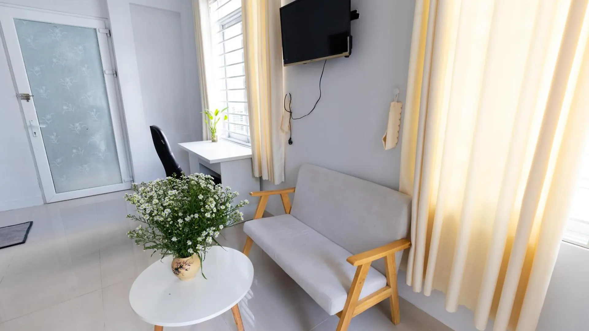 Sunny Big Window Apartments Near Airport Ho Či Minovo Město
